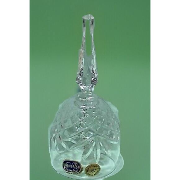 Vintage Bohemia 24% Lead Crystal Glass Bell - Hand Cut 5 Inch Bell - Picture 1 of 4